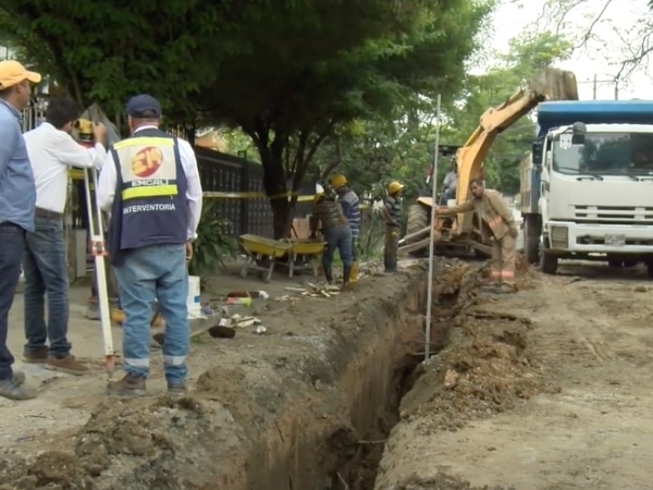 Obras De Emcali.jpg