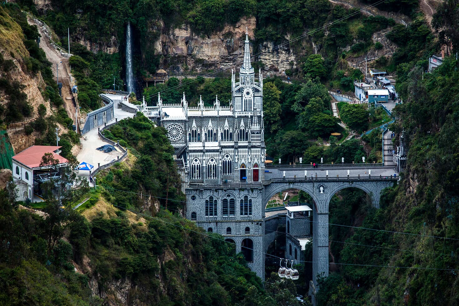 277 16 Santuario De Las Lajas.jpg