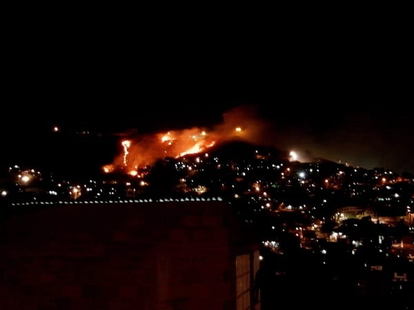 Incendio Forestal En Siloe Estuvo A Punto De Alcanzar Algunas Viviendas.jpg