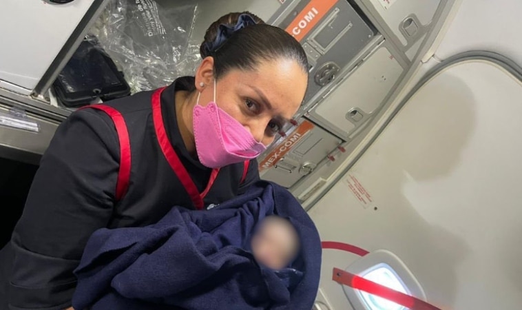 Mujer Dio A Luz En Pleno Vuelo Ocurrio Un Milagro.jpg